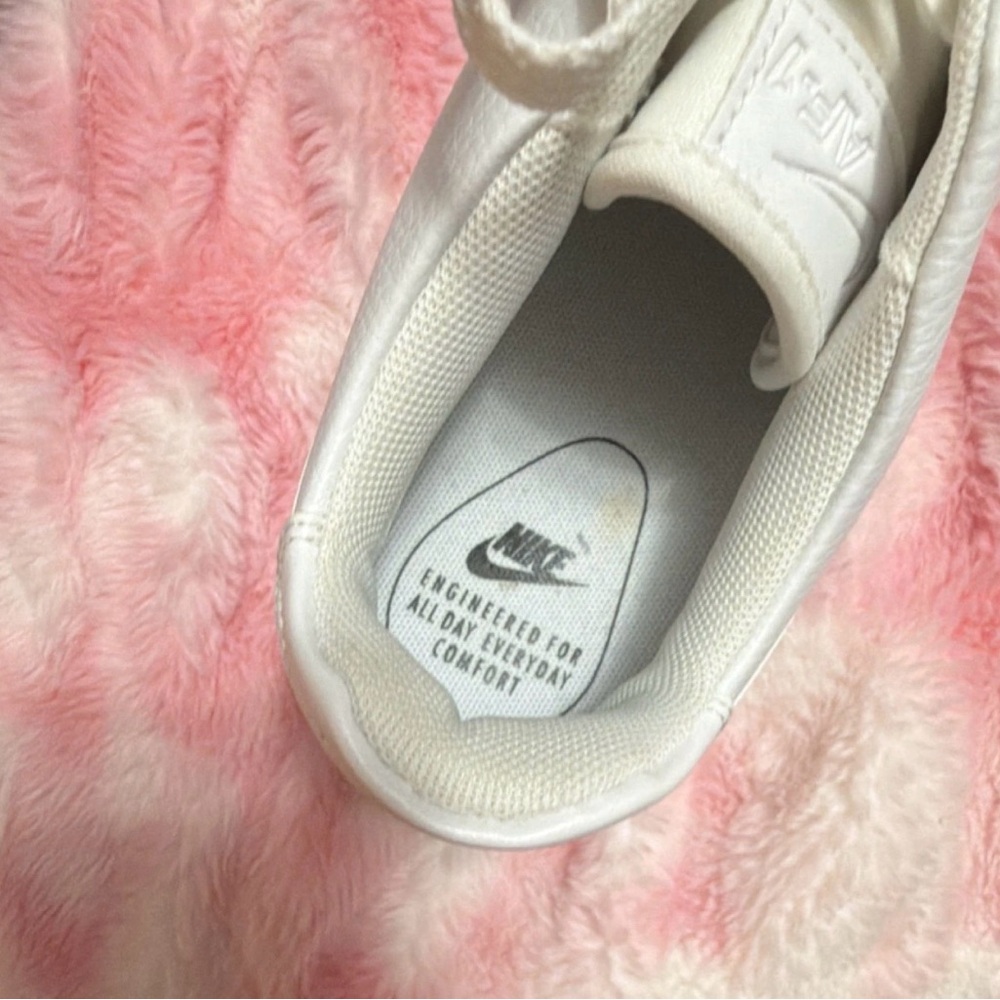 Nike Air Force 1 '07 Women's Shoes - Picture 9 of 12